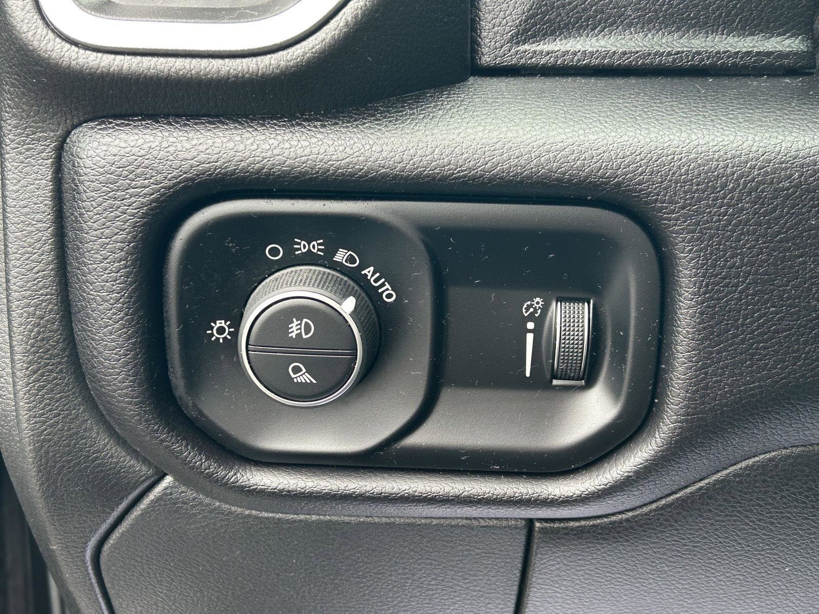 Used 2024 RAM 2500 Big Horn w/ Bed Utility Group image 22