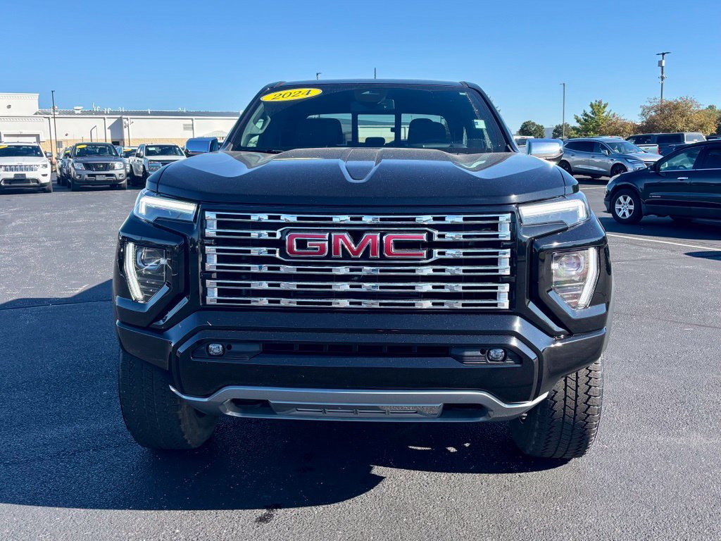 Used 2024 GMC Canyon Denali AWD/4WD image 9