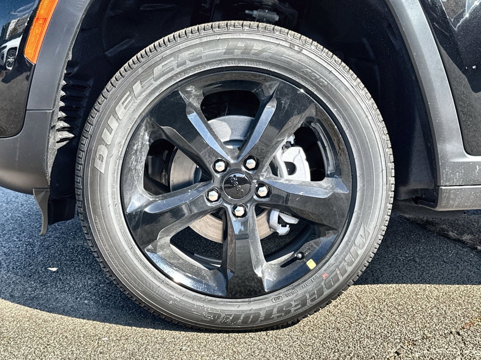 New 2025 Jeep Grand Cherokee Laredo image 12