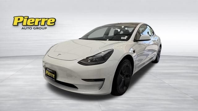 Used 2022 Tesla Model 3 RWD image 1