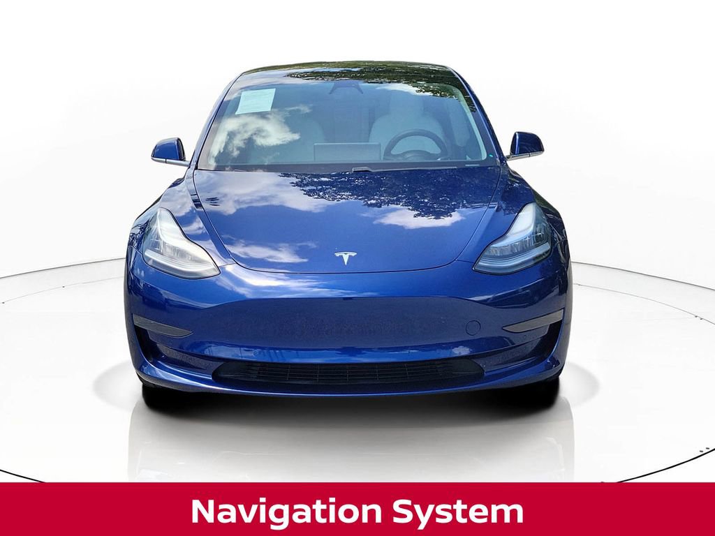 Used 2020 Tesla Model 3 Standard Range Plus image 2