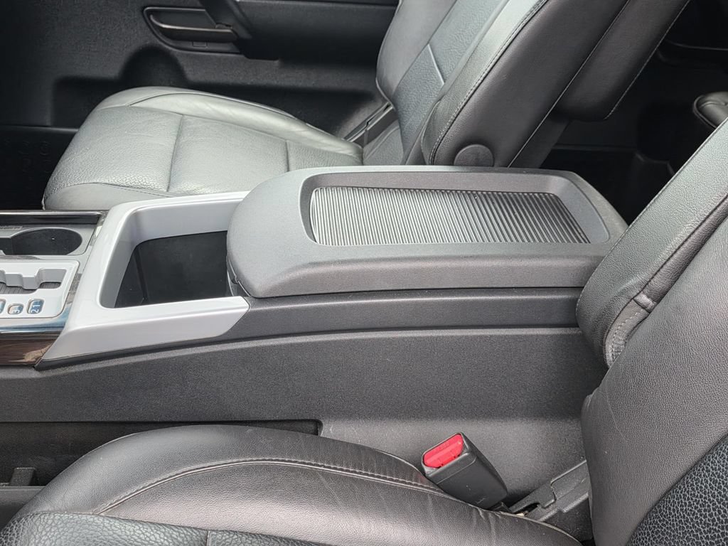Used 2014 Nissan Titan SL w/ SL Max Utility Package RWD image 8