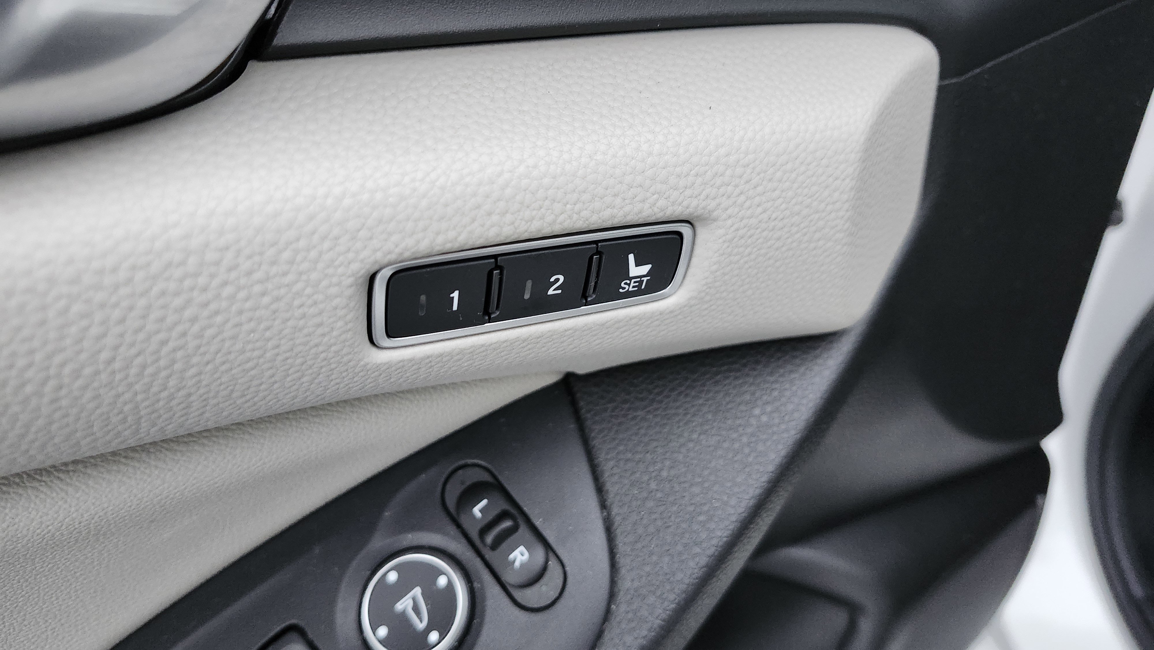 Used 2020 Honda Accord Touring image 30