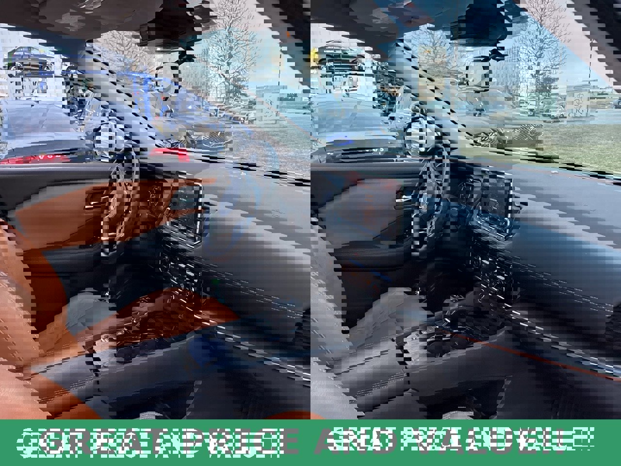 Used 2022 Nissan Rogue SV image 13