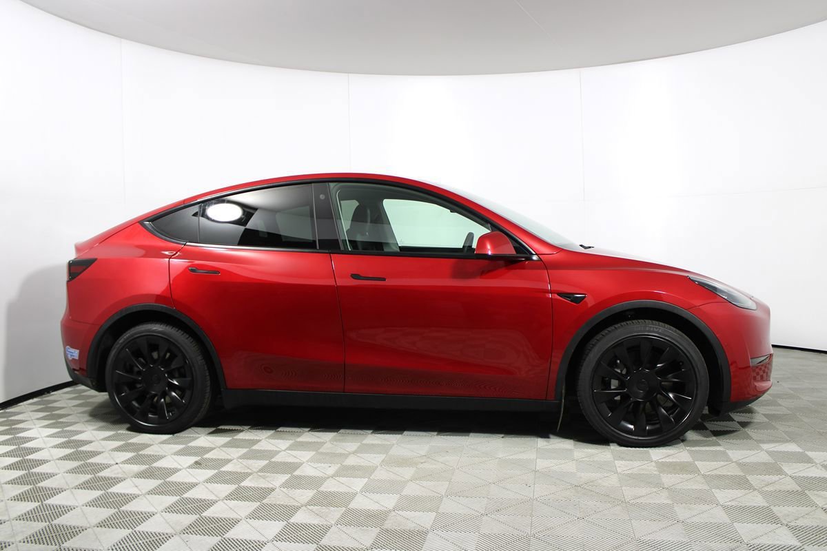 Used 2021 Tesla Model Y Long Range AWD/4WD image 38