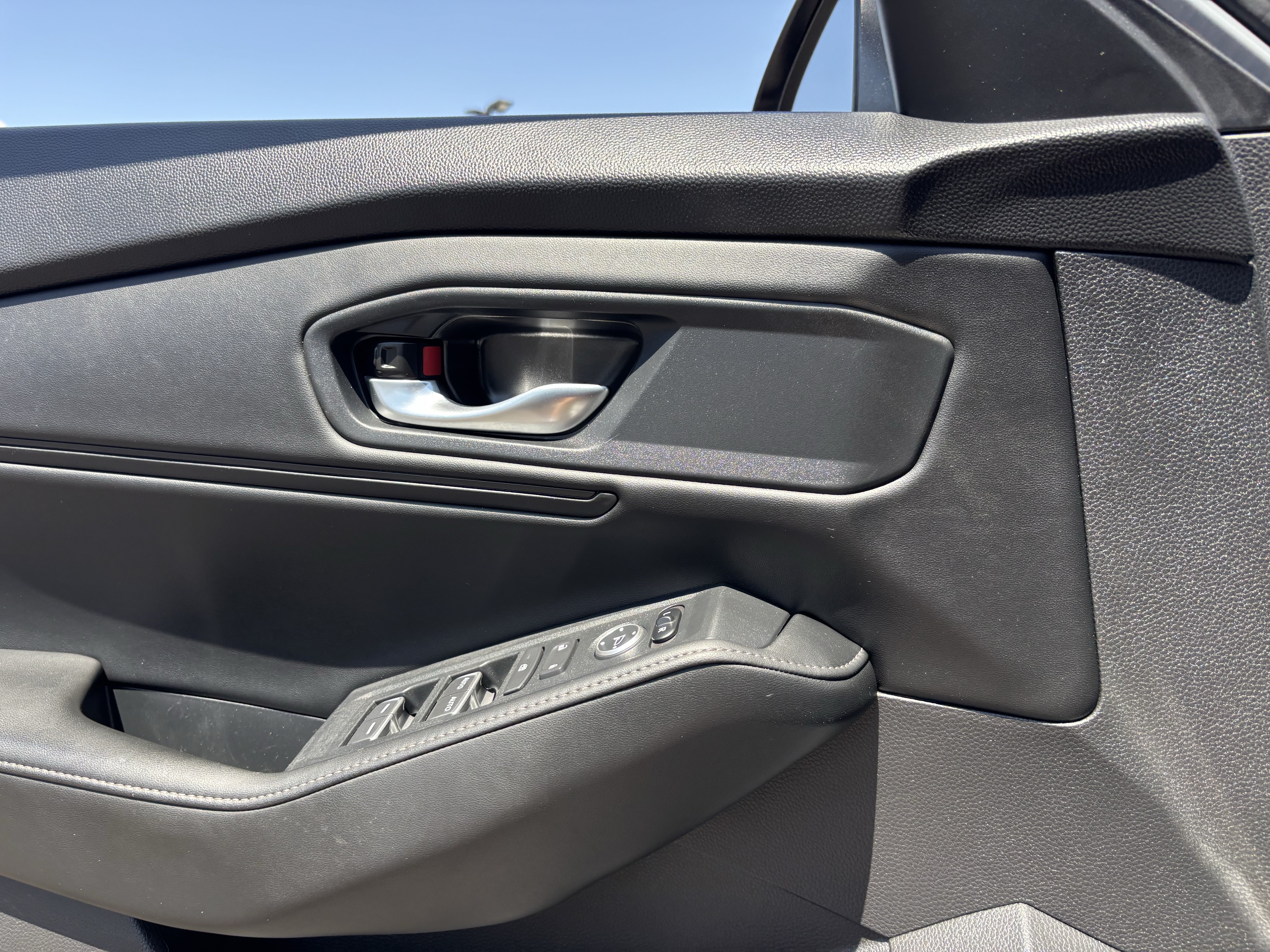 Used 2025 Honda Accord Sport image 21