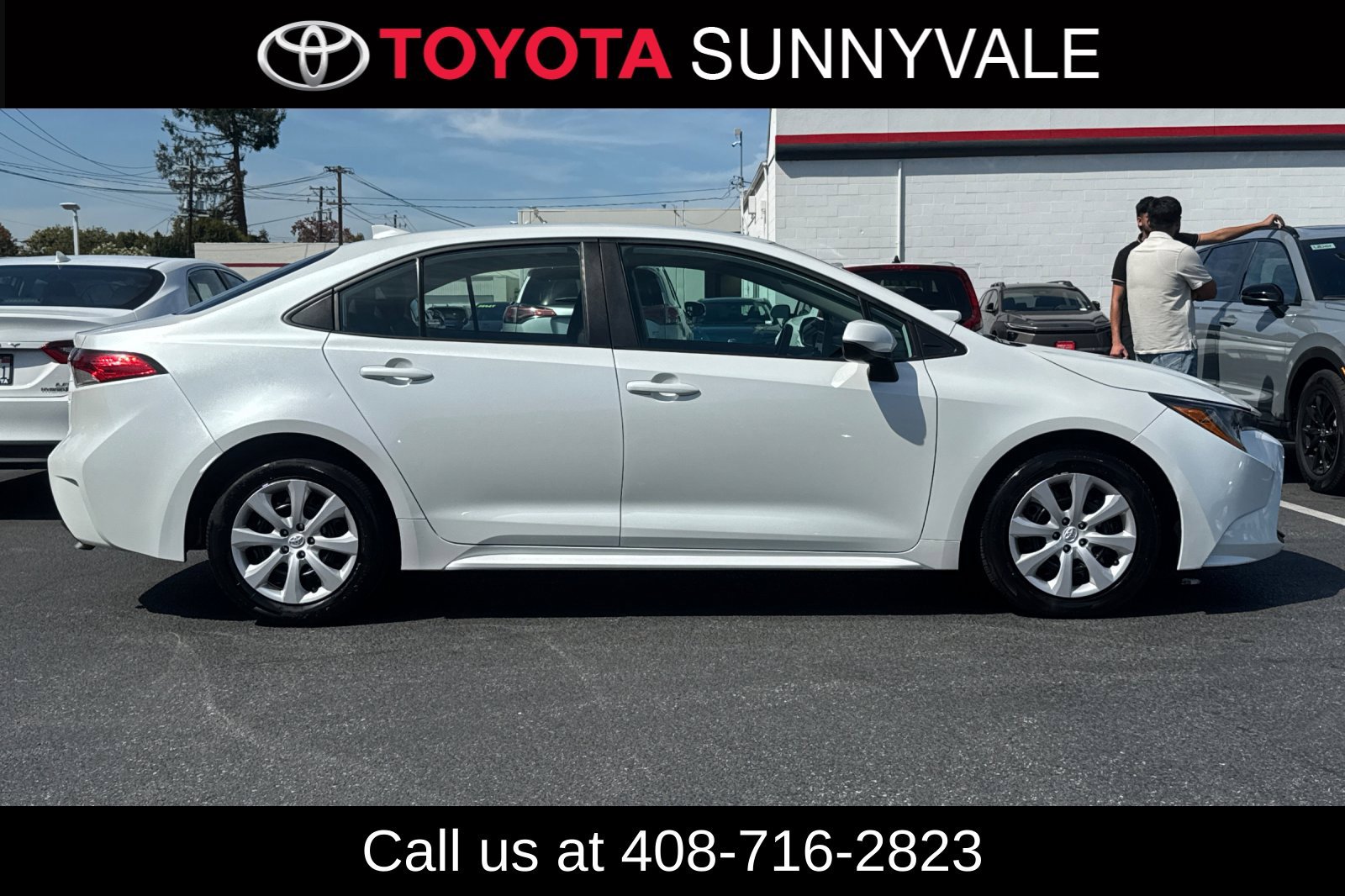 Used 2025 Toyota Corolla LE FWD image 7