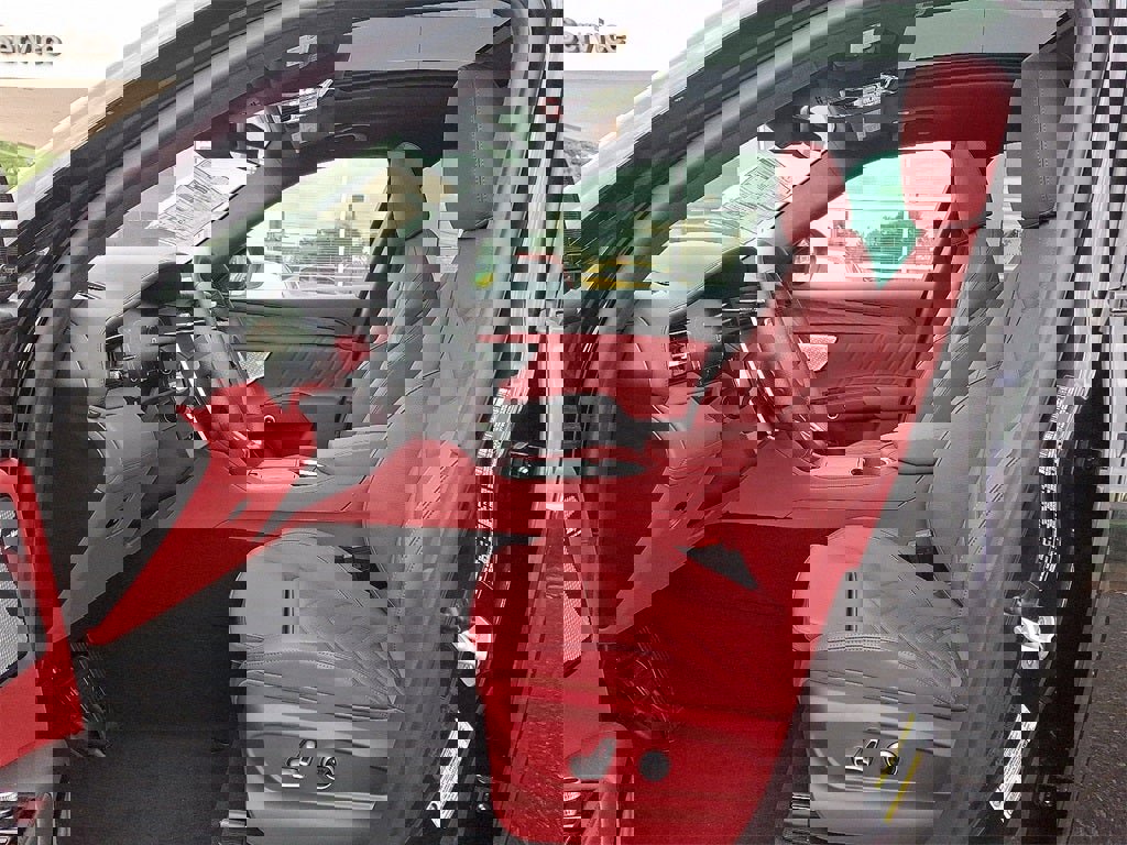 New 2025 Maserati Grecale Modena image 29