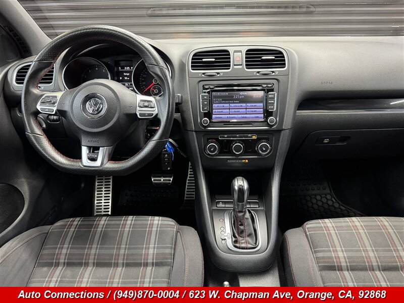 Used 2012 Volkswagen Golf 4-Door FWD image 14