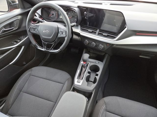 New 2026 Chevrolet Trax RS w/ Sunroof Package image 23