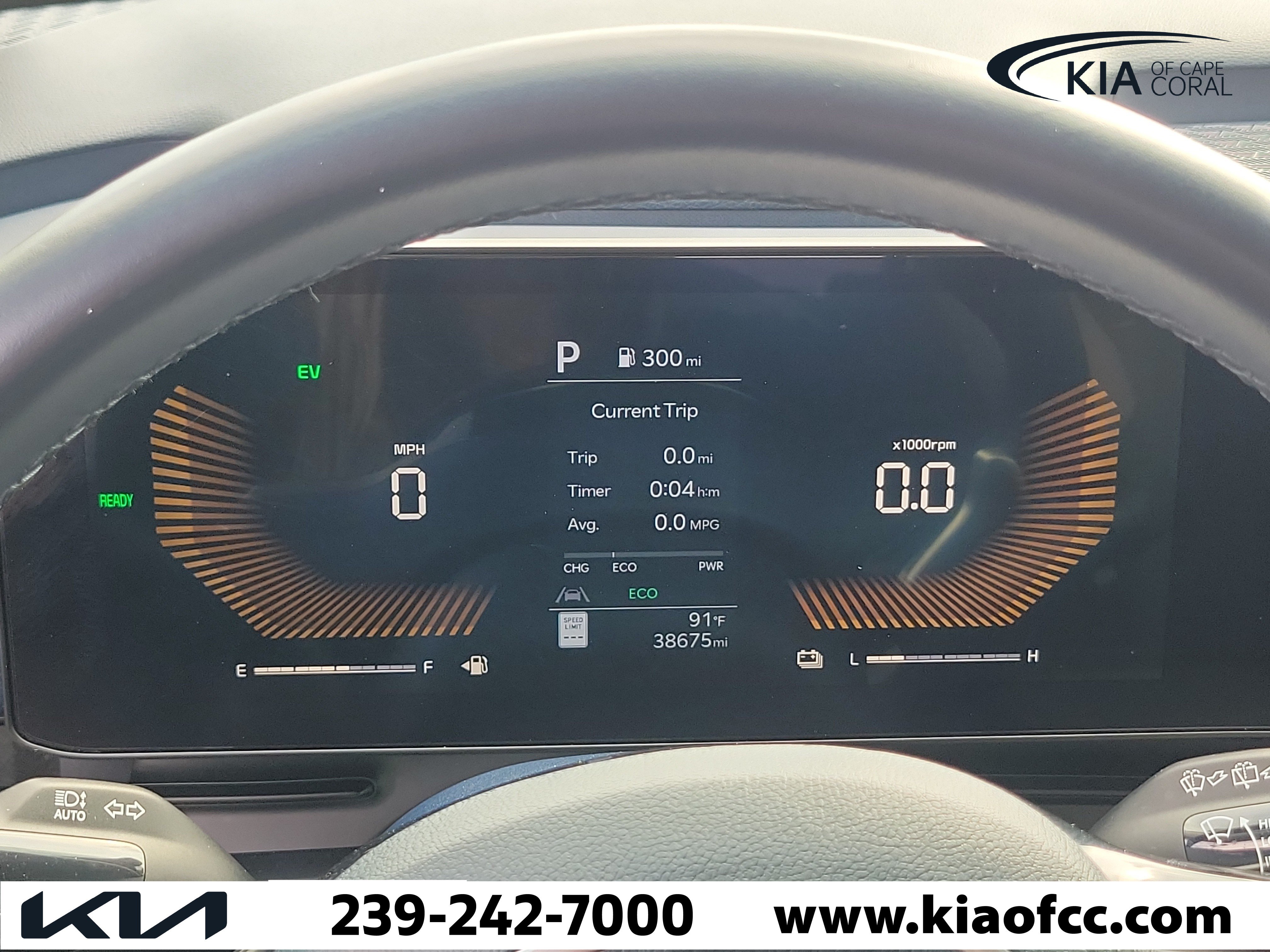 Certified 2025 Kia Carnival EX FWD image 34