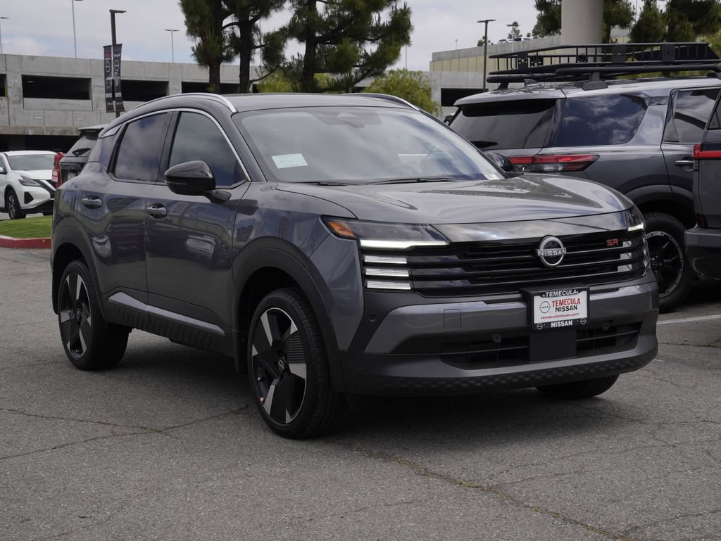 New 2026 Nissan Kicks SR FWD image 2