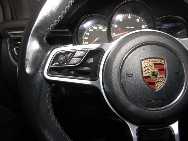 Used 2021 Porsche Macan AWD/4WD image 5