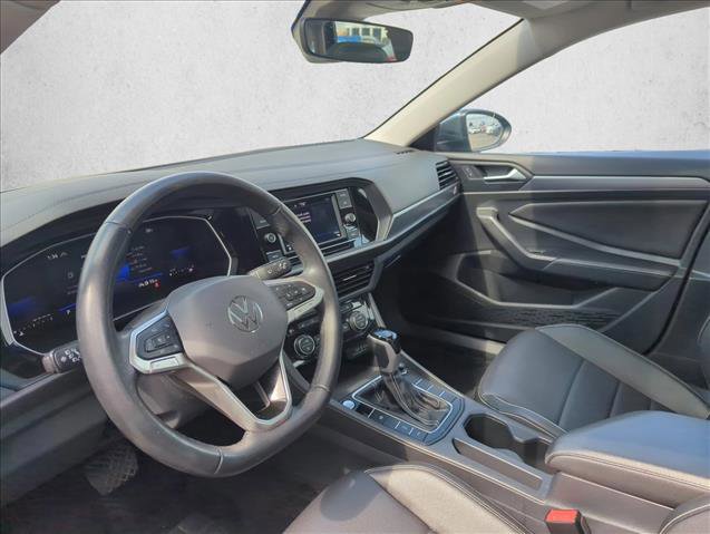 Used 2024 Volkswagen Jetta SE image 8