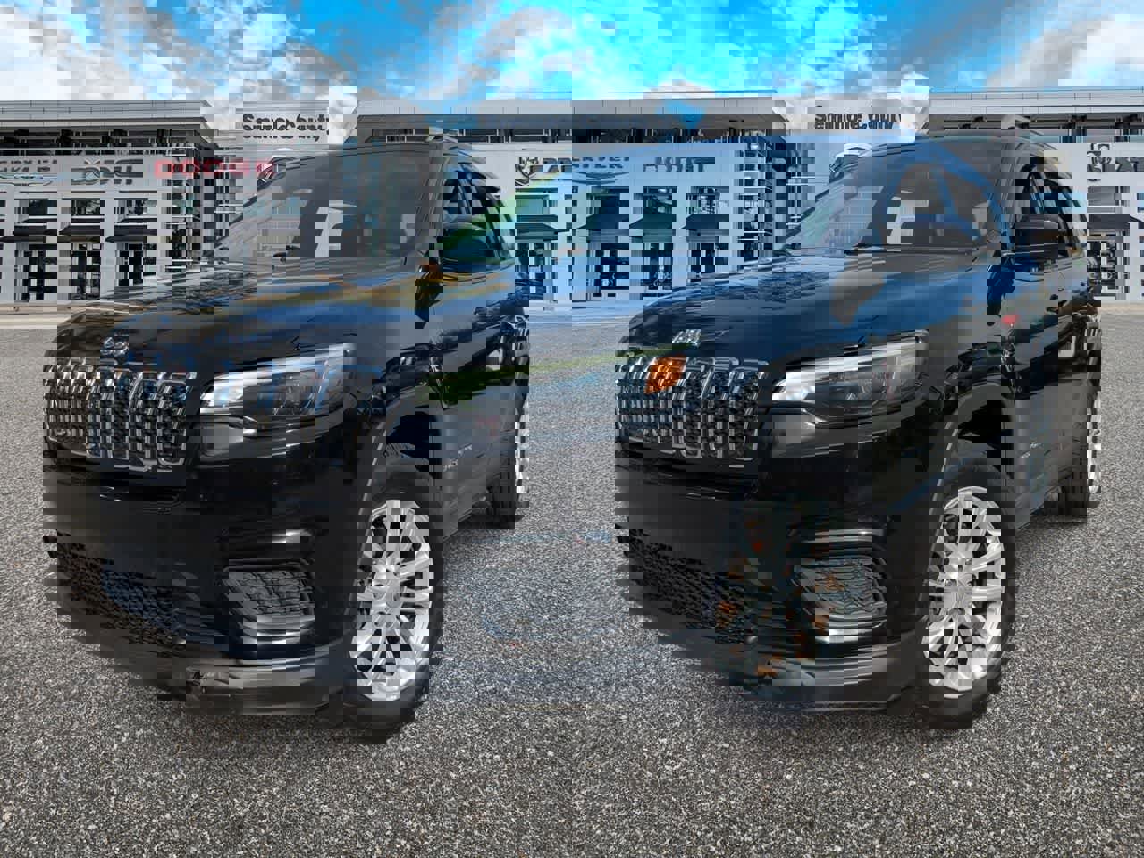 Used 2020 Jeep Cherokee Latitude image 1