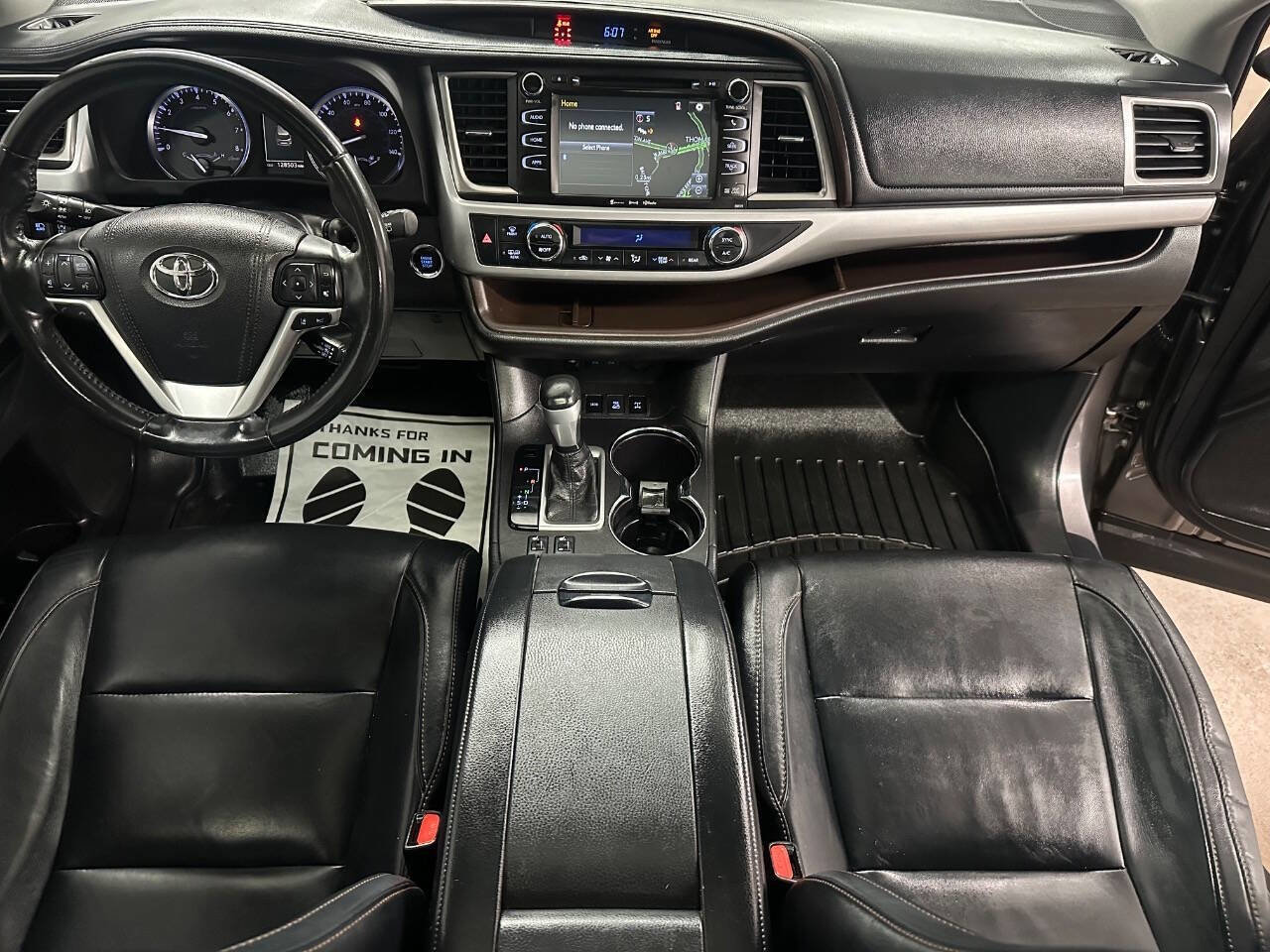 Used 2018 Toyota Highlander XLE image 32