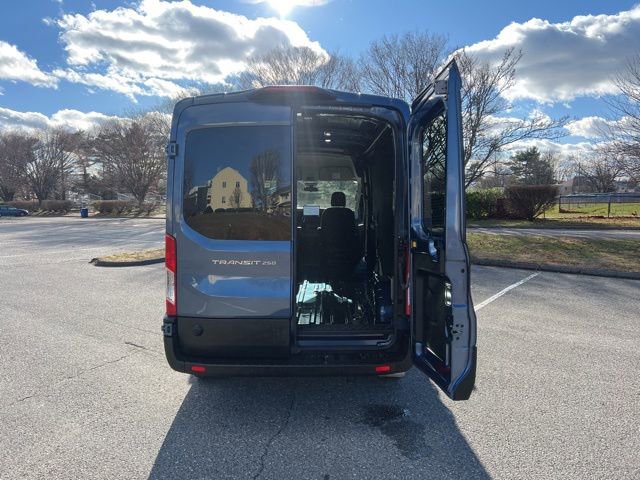 Used 2025 Ford Transit 250 148 Medium Roof image 25