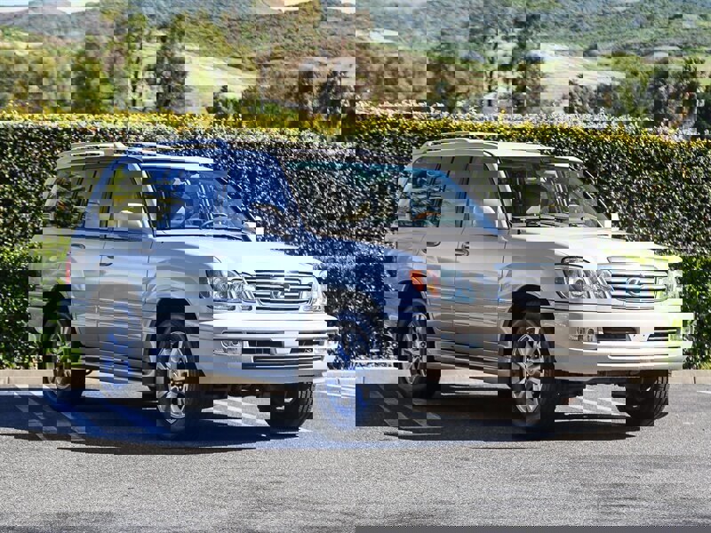 Used 2003 Lexus LX 470 4WD image 3