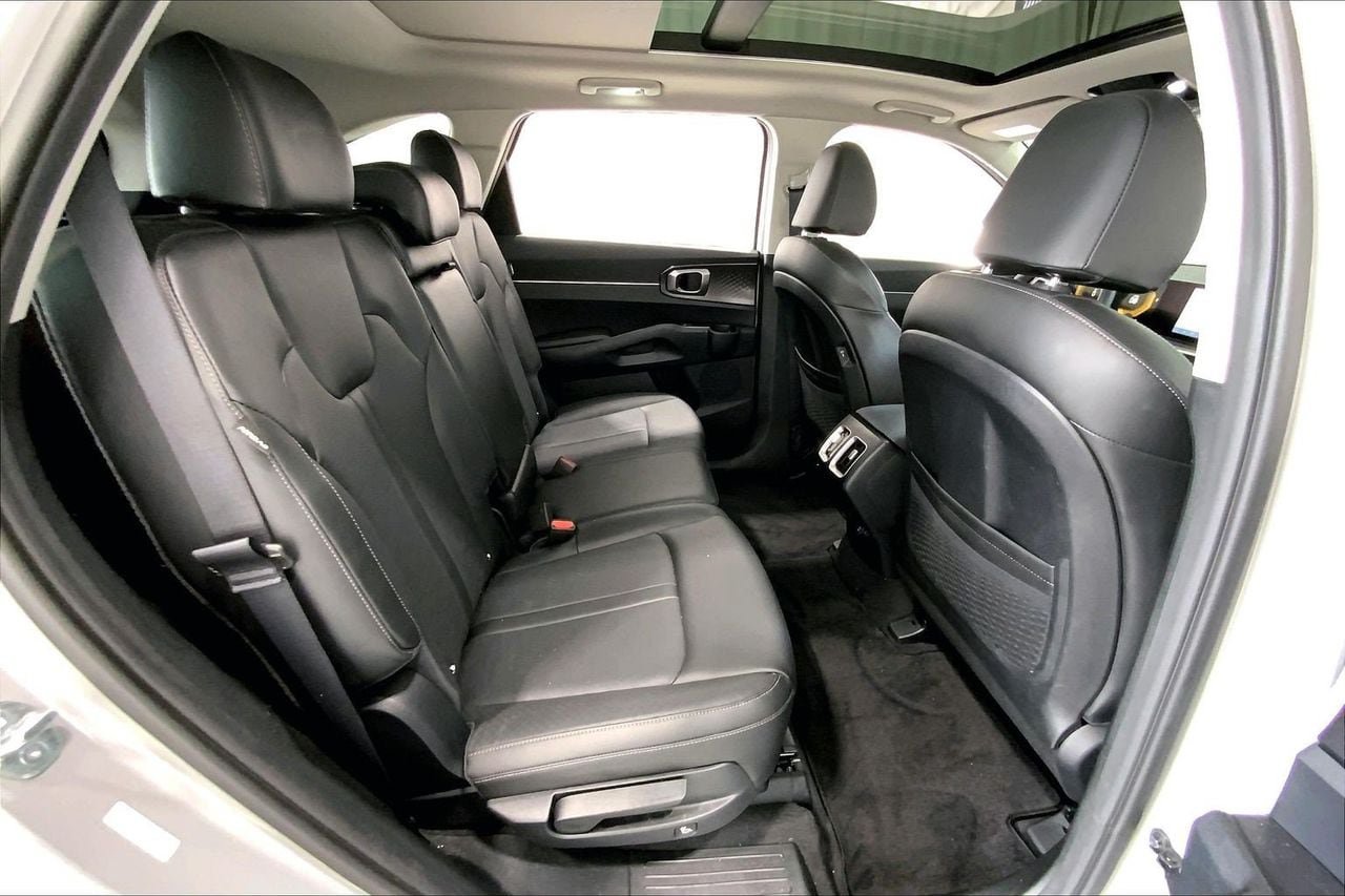 Used 2024 Kia Sorento S w/ Panoramic Sunroof Package AWD/4WD image 20