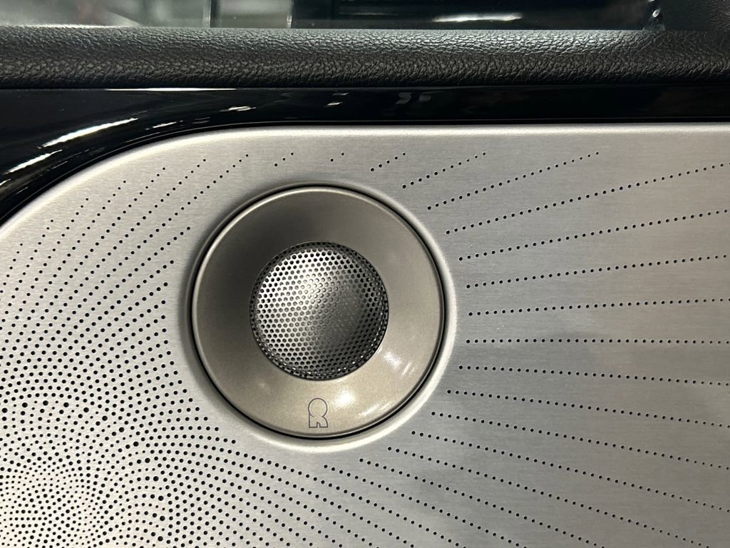 Used 2023 Lincoln Aviator Black Label w/ Dynamic Handling Package AWD/4WD image 21