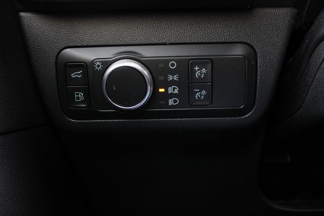 Used 2022 Ford Escape SE w/ Convenience Package image 9