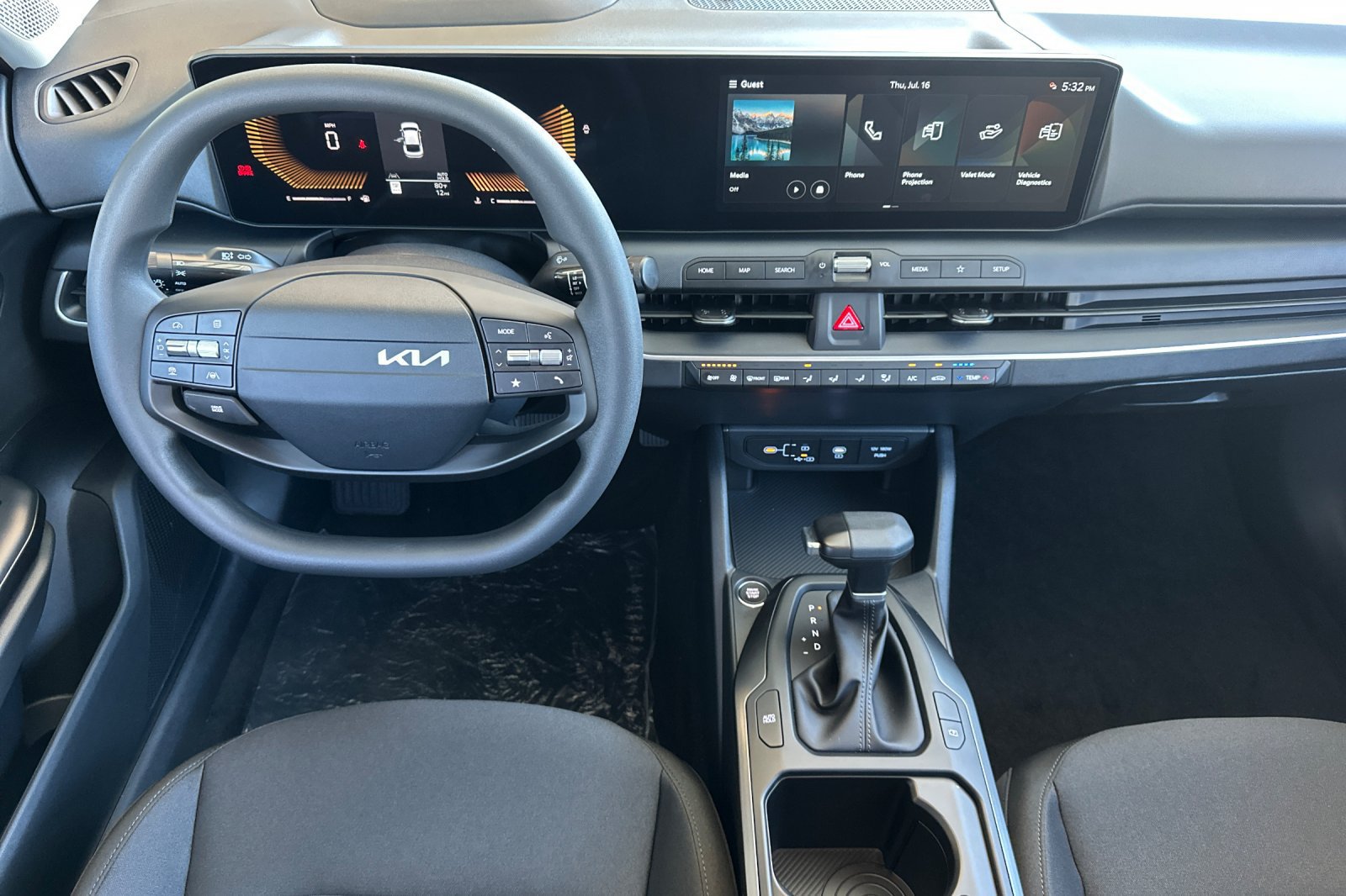 New 2026 Kia K4 FWD image 13