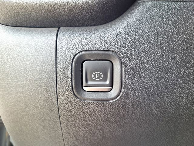 Used 2023 Chevrolet Silverado 1500 W/T w/ Trailering Package image 15