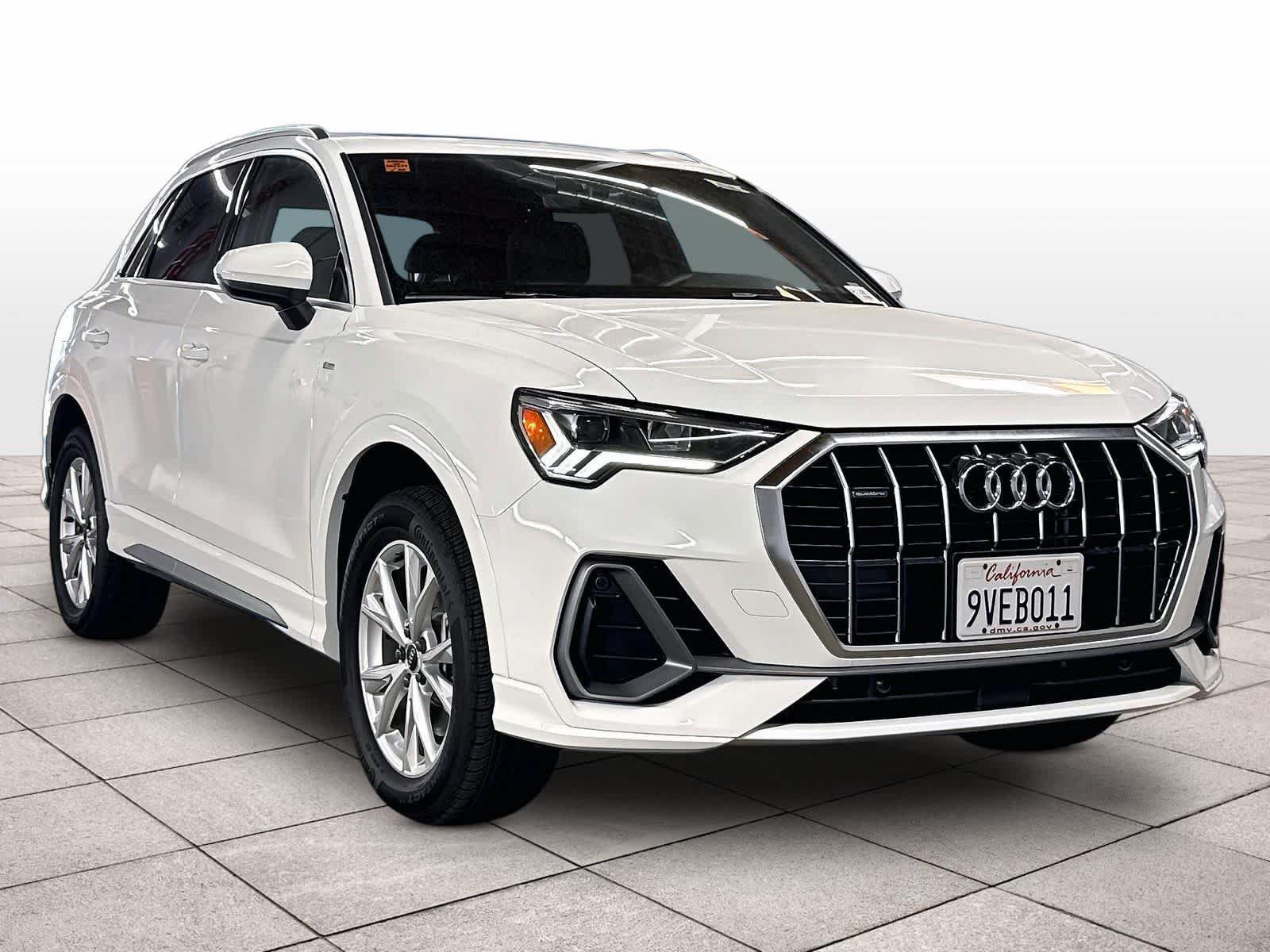 Certified 2025 Audi Q3 2.0T Premium AWD/4WD image 2