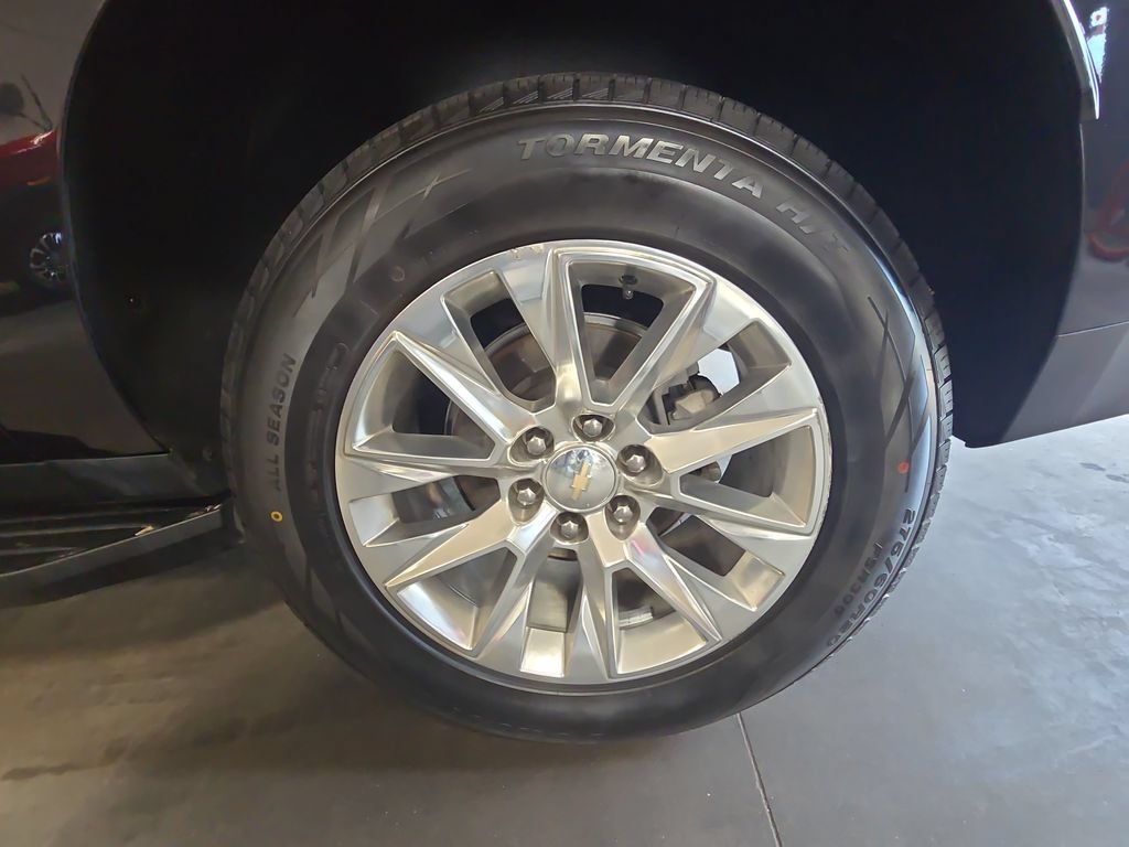 Certified 2023 Chevrolet Suburban Premier AWD/4WD image 35