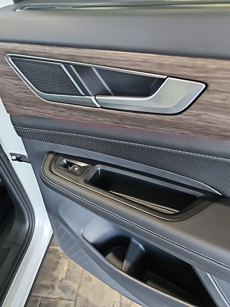 New 2026 Volkswagen Atlas SEL AWD/4WD image 16