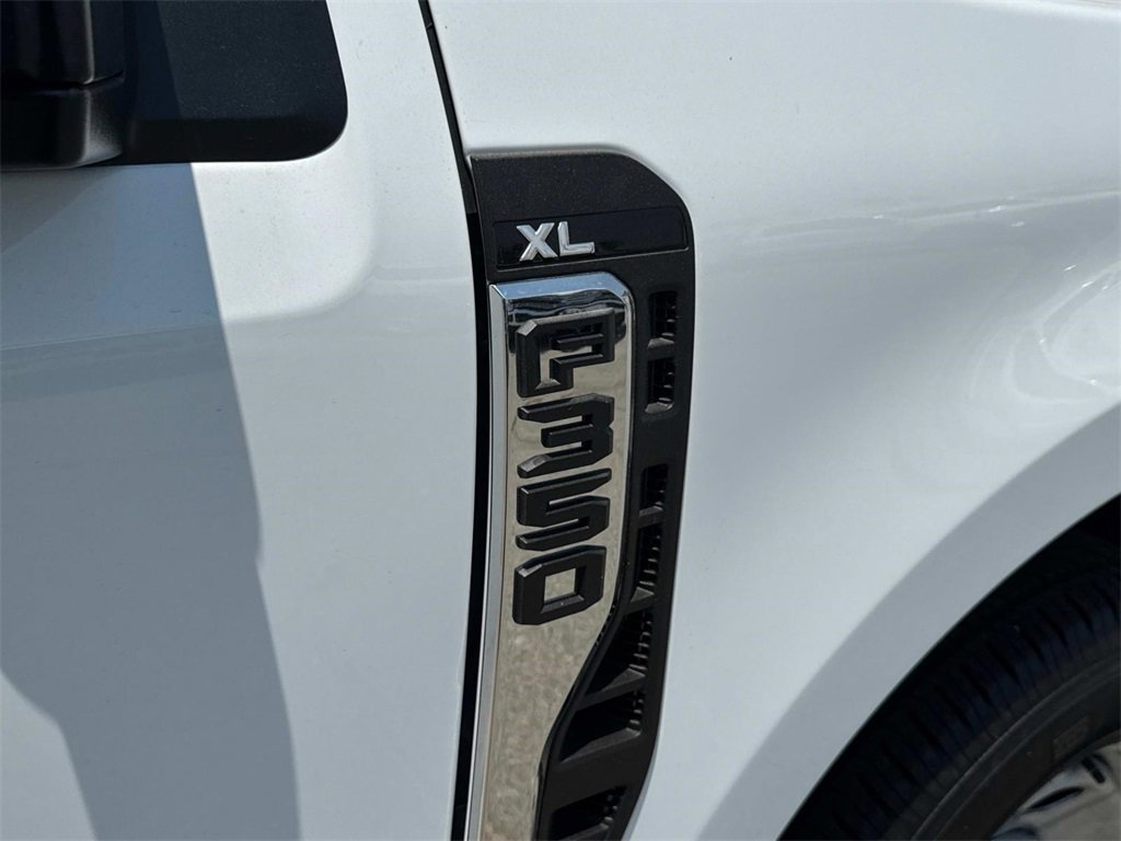 New 2025 Ford F350 XL w/ XL Chrome Package image 17