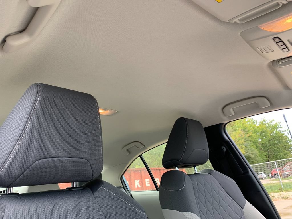 Used 2022 Toyota Corolla LE FWD image 18