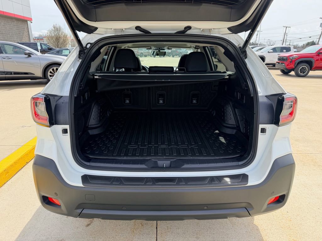 Used 2024 Subaru Outback Onyx Edition image 22