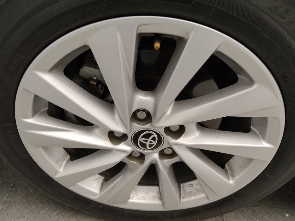 Used 2023 Toyota Camry LE image 31