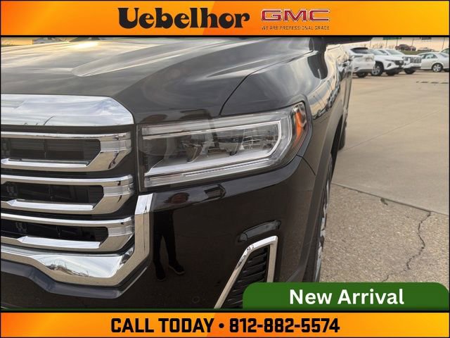 Used 2023 GMC Acadia SLT w/ Preferred Package image 16