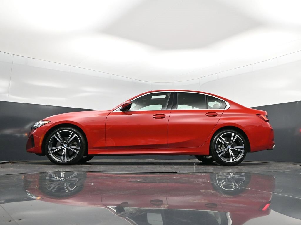 Certified 2024 BMW 330i Sedan image 39