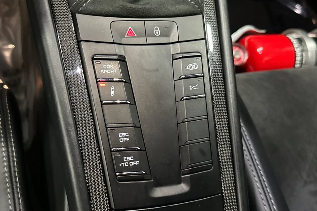 Used 2015 Porsche 911 GT3 RWD image 34