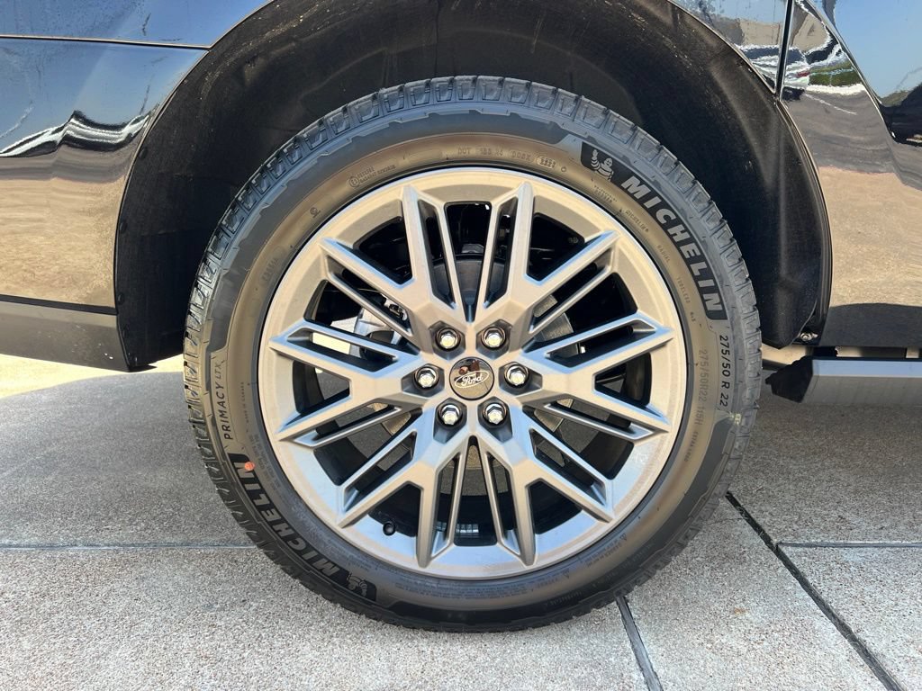New 2027 Ford Expedition Max Platinum w/ Stealth Appearance Package AWD/4WD image 7