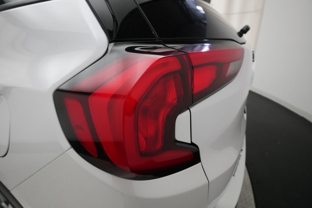 Used 2020 GMC Terrain SLT w/ Preferred Package FWD image 32