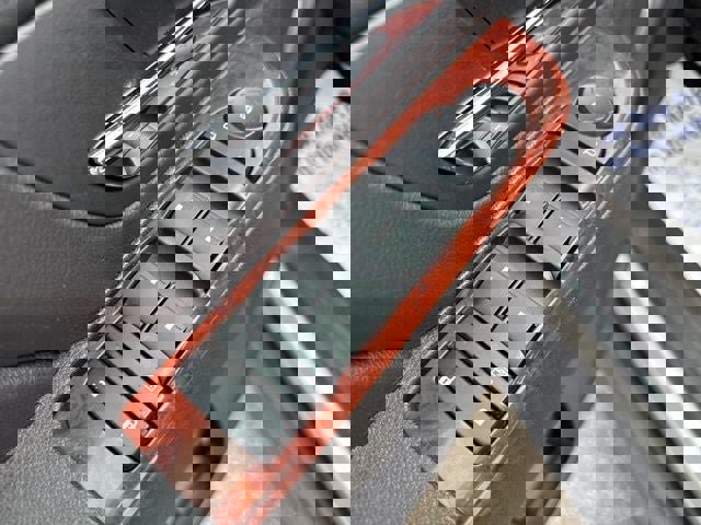 Used 2013 Chevrolet Tahoe LT AWD/4WD image 23