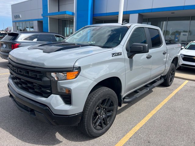 Used 2024 Chevrolet Silverado 1500 Custom Trail Boss w/ Turbomax Blackout Package