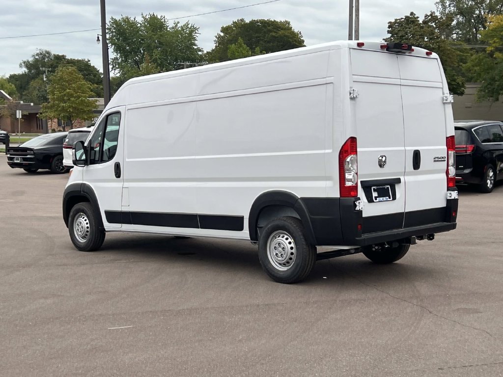 New 2027 RAM ProMaster 2500 FWD image 4