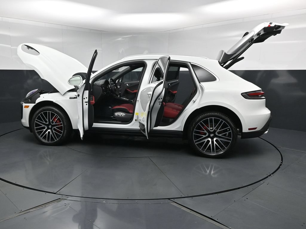 New 2026 Porsche Macan S AWD/4WD image 32