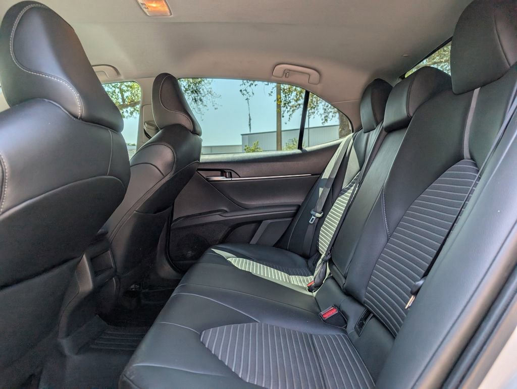 Used 2021 Toyota Camry SE image 14