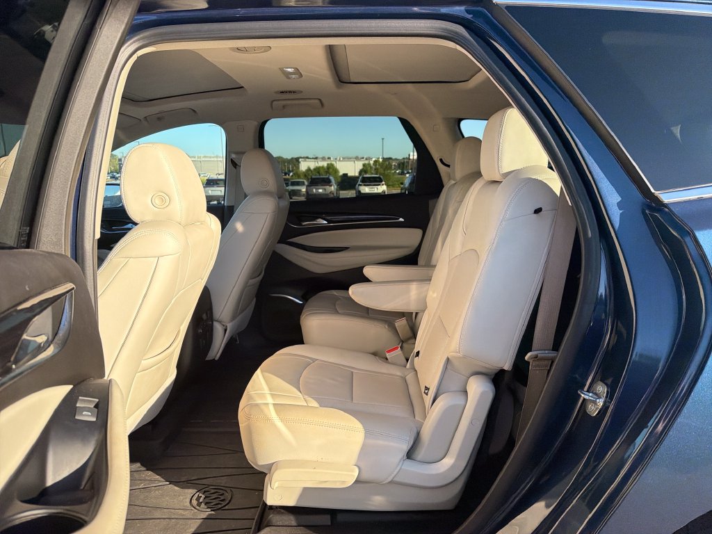 Used 2023 Buick Enclave Essence w/ Experience Buick Package FWD image 33