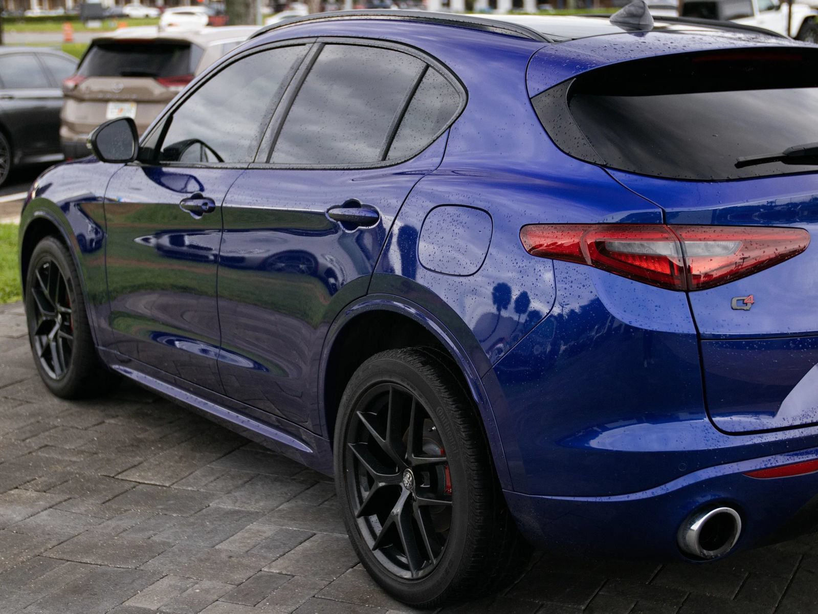 Used 2021 Alfa Romeo Stelvio Ti w/ Nero Edizione AWD/4WD image 8