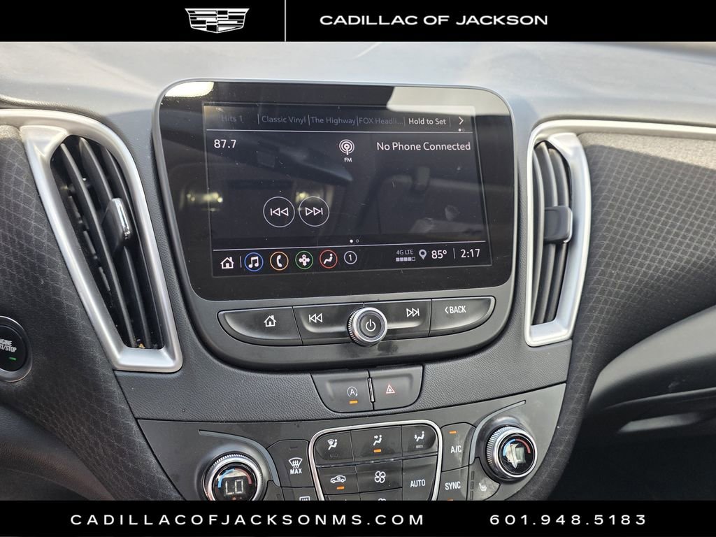 Used 2025 Chevrolet Malibu LT FWD image 13