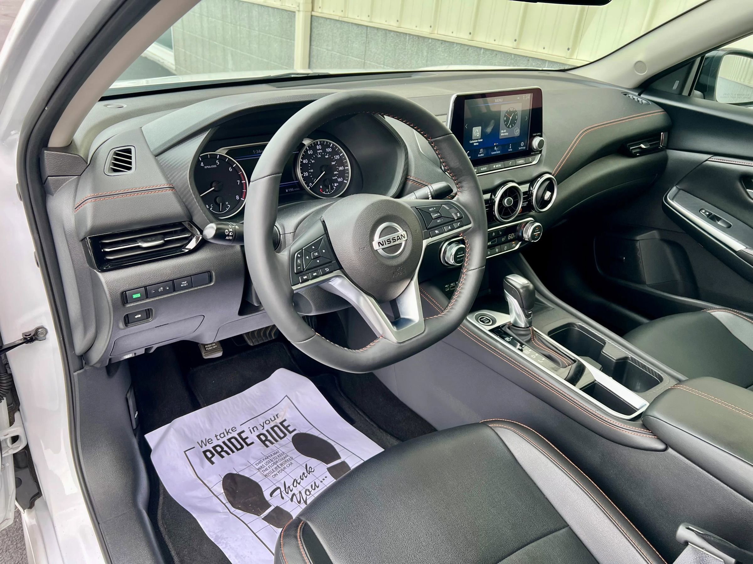 Used 2023 Nissan Sentra SR w/ SR Premium Package image 28