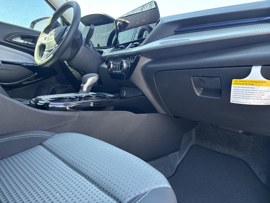 New 2026 Chevrolet Trax LT w/ Driver Confidence Package FWD image 29