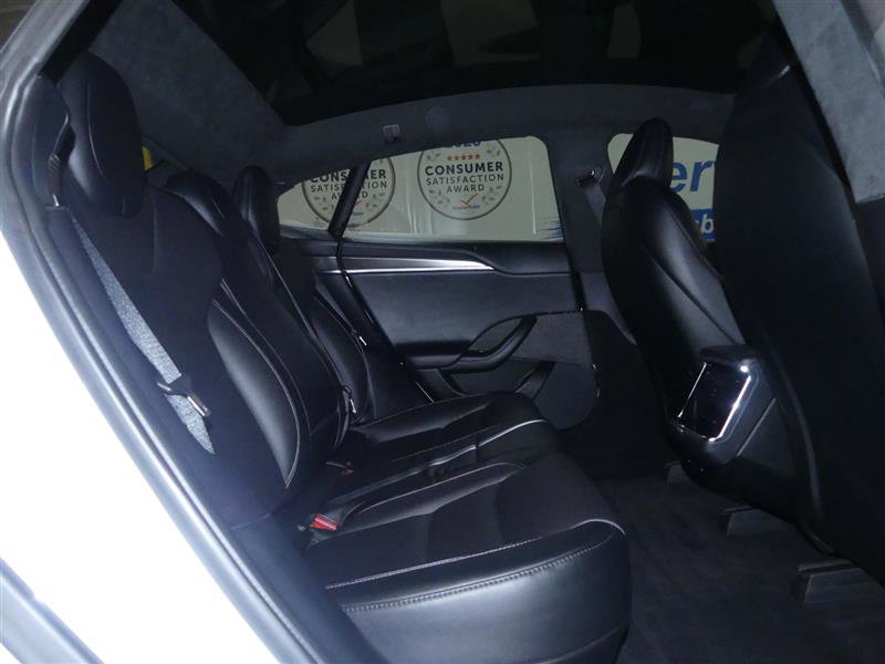 Used 2021 Tesla Model S Plaid image 18